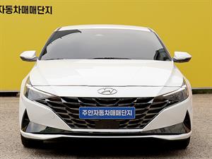 HYUNDAI Avante - Vista 2