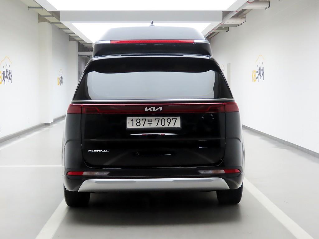 KIA Carnival - Vista 3