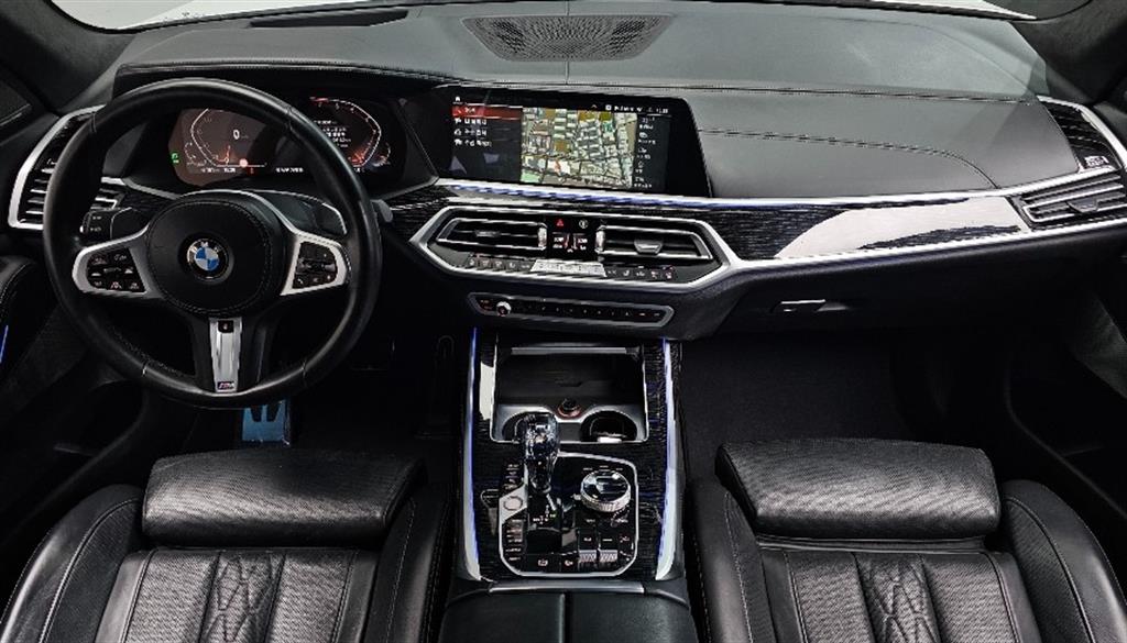 BMW X7 - Vista 10