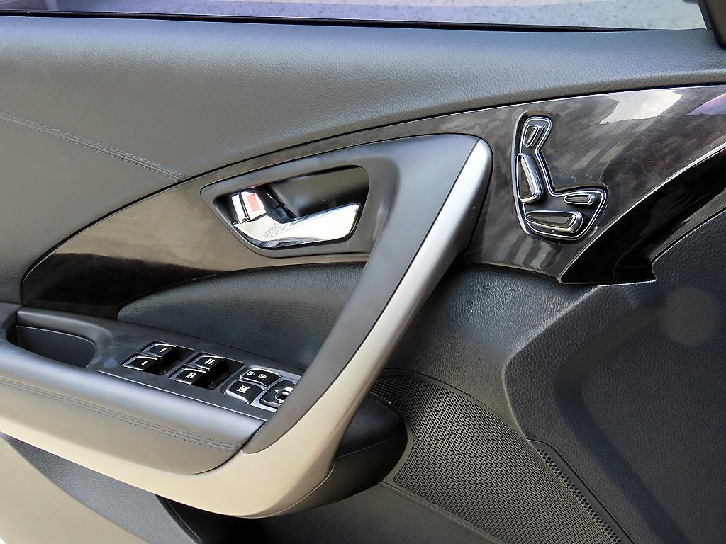 HYUNDAI Grandeur - Vista 11