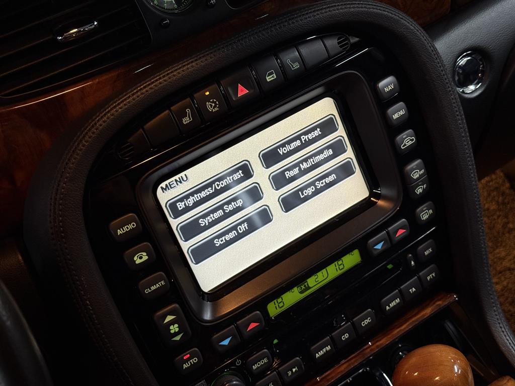 Jaguar XJ 2008 Plateado - Importación desde Corea - HF Imports Iquique - Foto 14