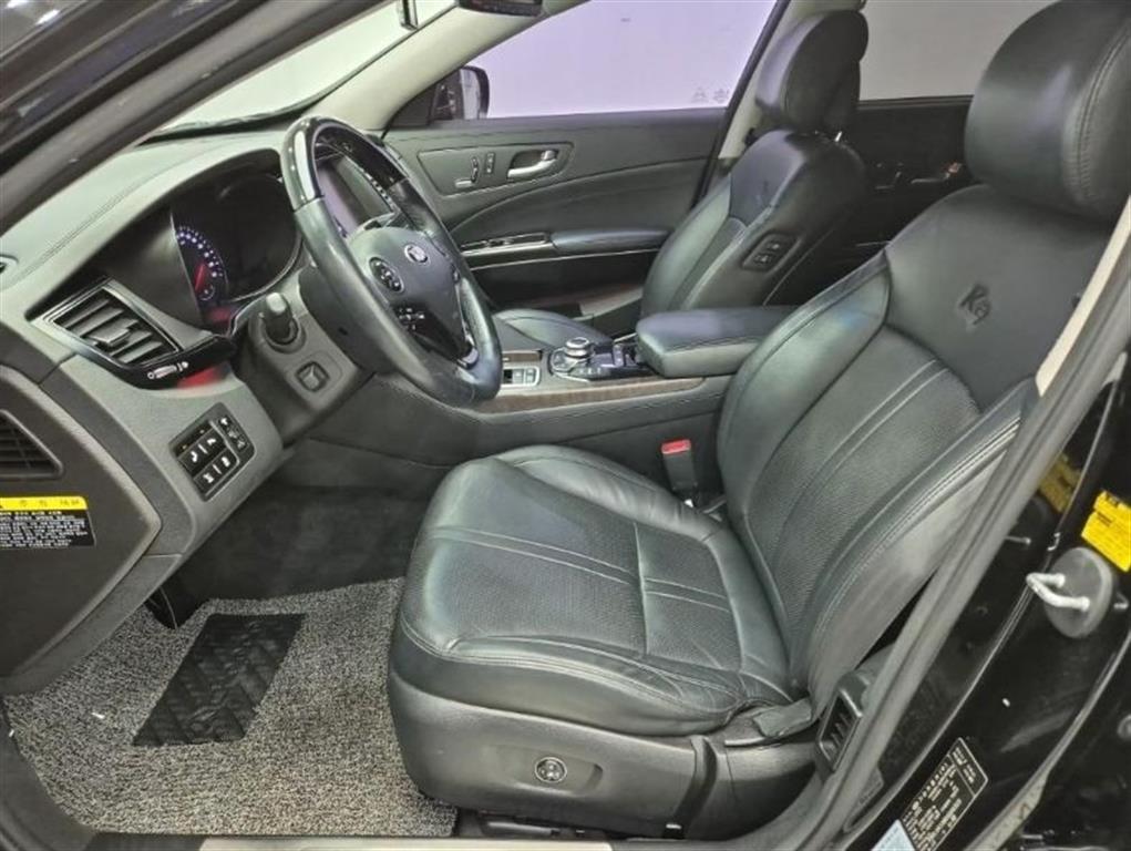 KIA K9 - Vista 11