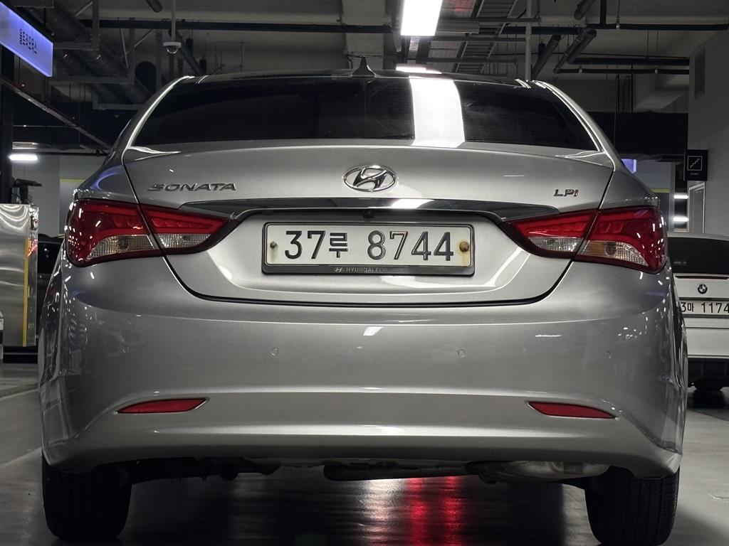 HYUNDAI Sonata - Vista 5