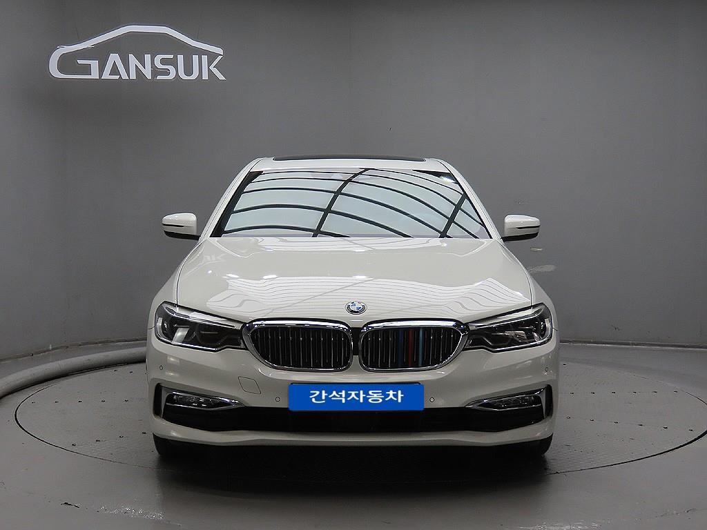 BMW 5 Series 2018 Blanco - Importación desde Corea - HF Imports Iquique - Foto 1