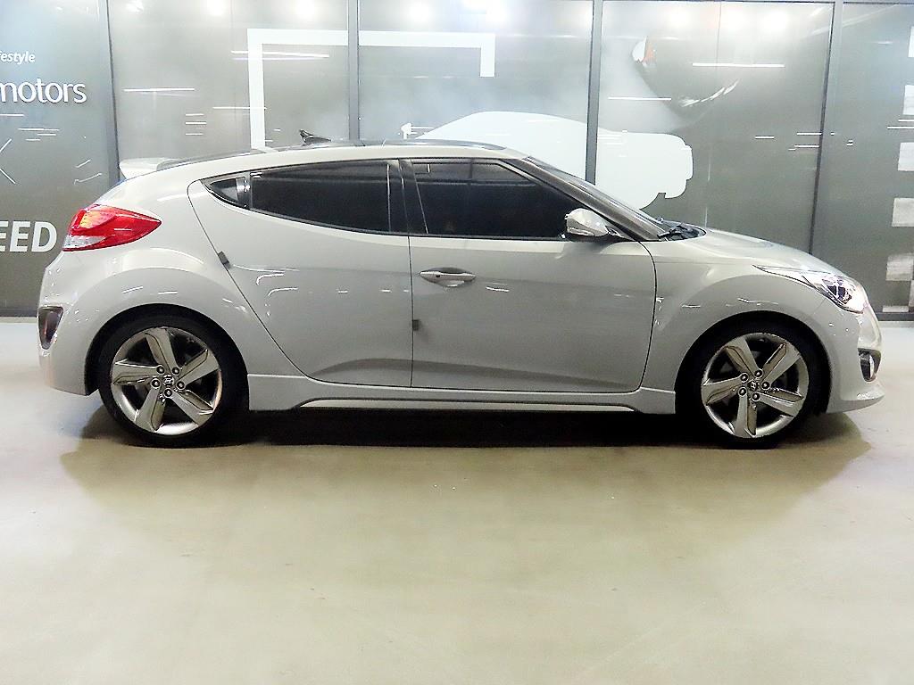 HYUNDAI Veloster - Vista 3