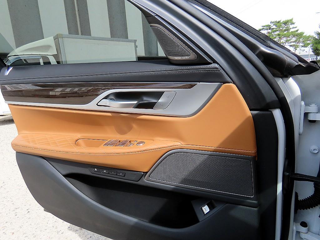 BMW 7 Series - Vista 12