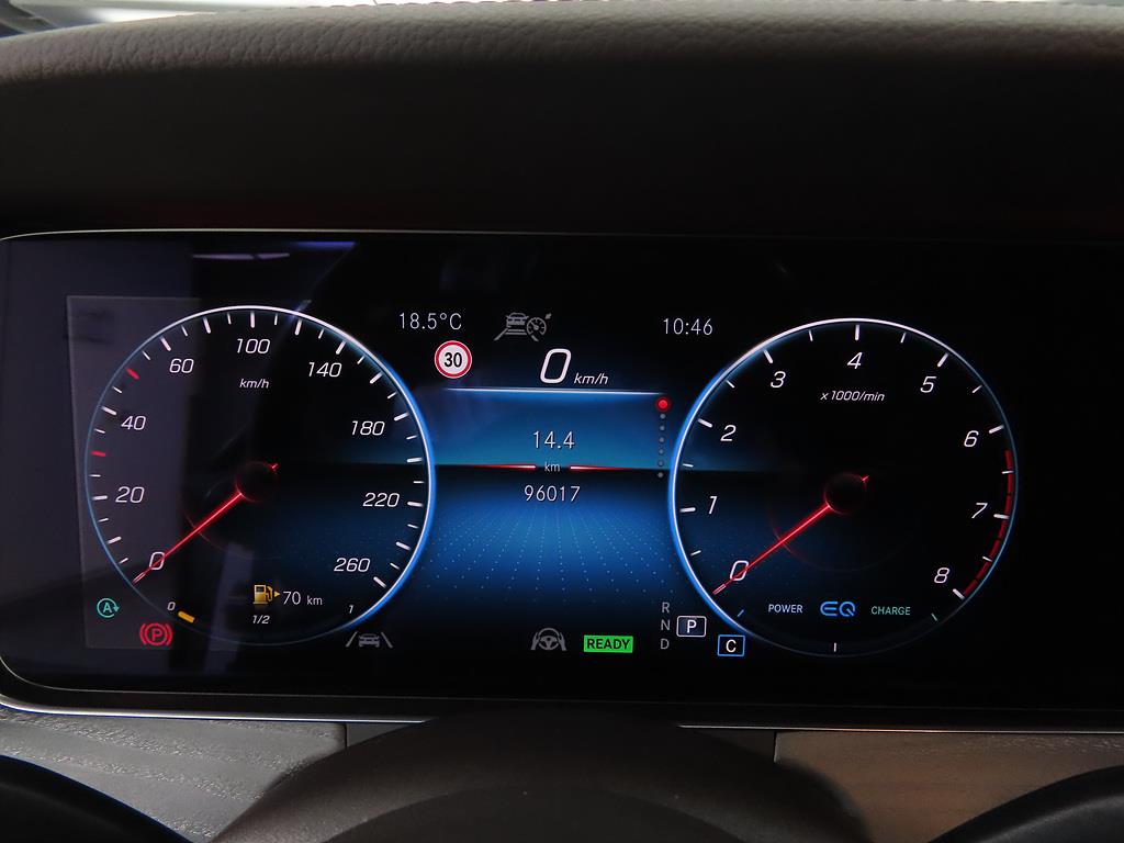 Mercedes Benz CLS Class - Vista 9