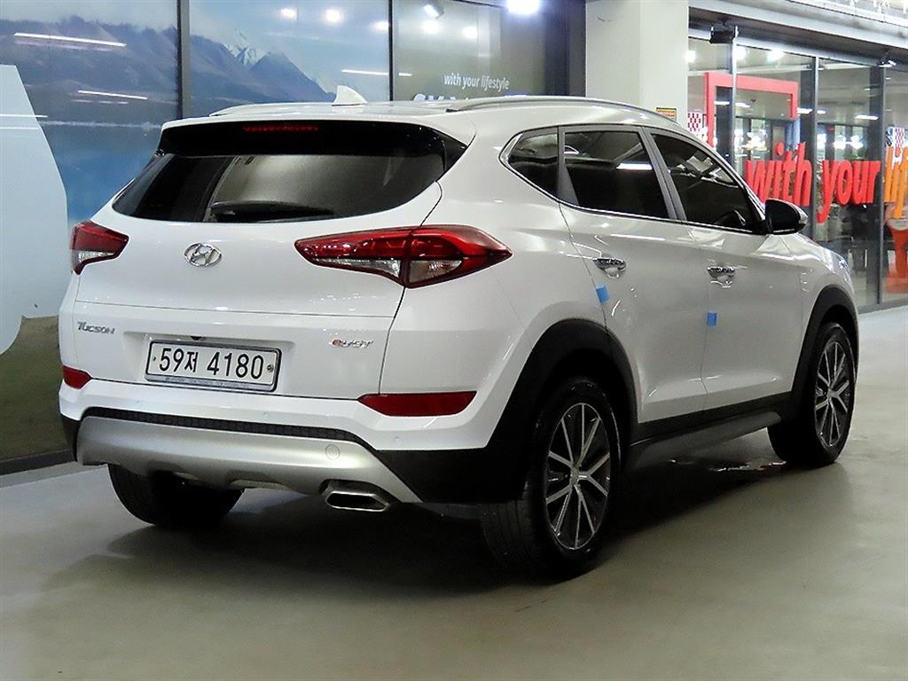 HYUNDAI Tucson - Vista 4