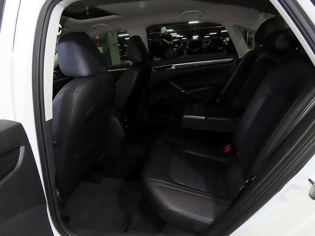 Volkswagen Passat - Vista 7