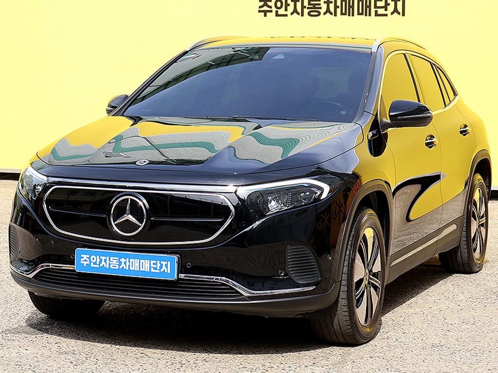 Mercedes Benz EQA - Vista 3