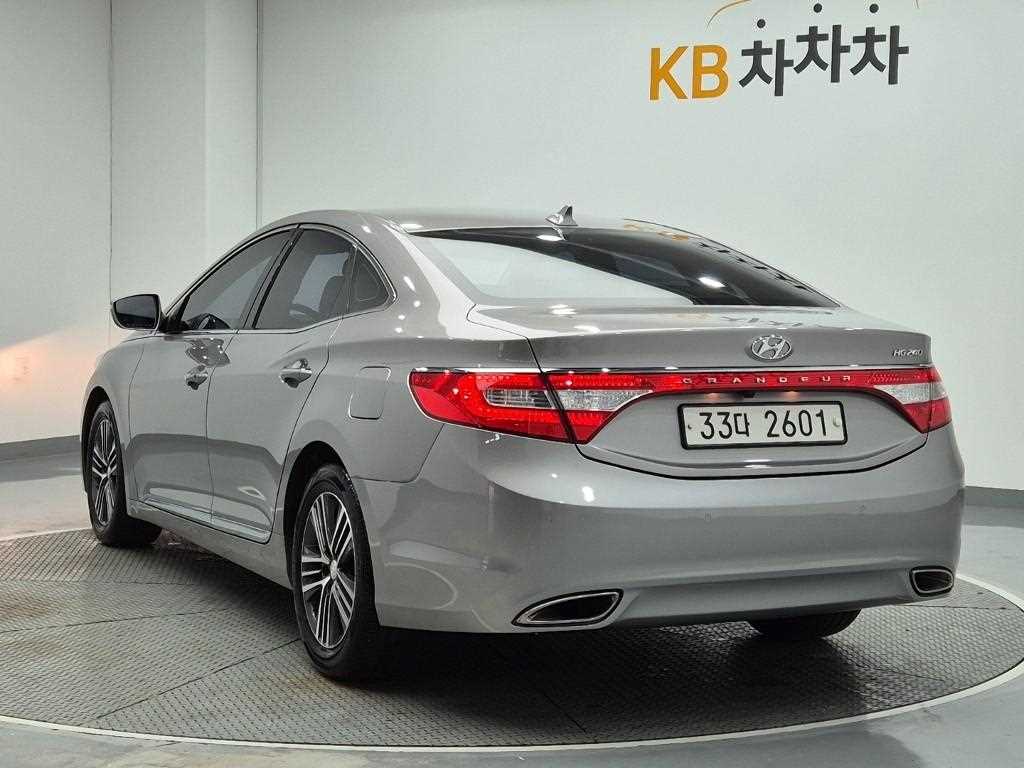 HYUNDAI Grandeur - Vista 2