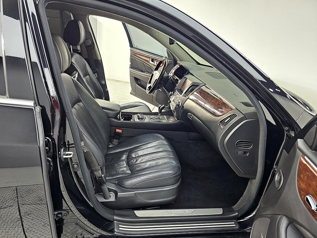 HYUNDAI Equus - Vista 11