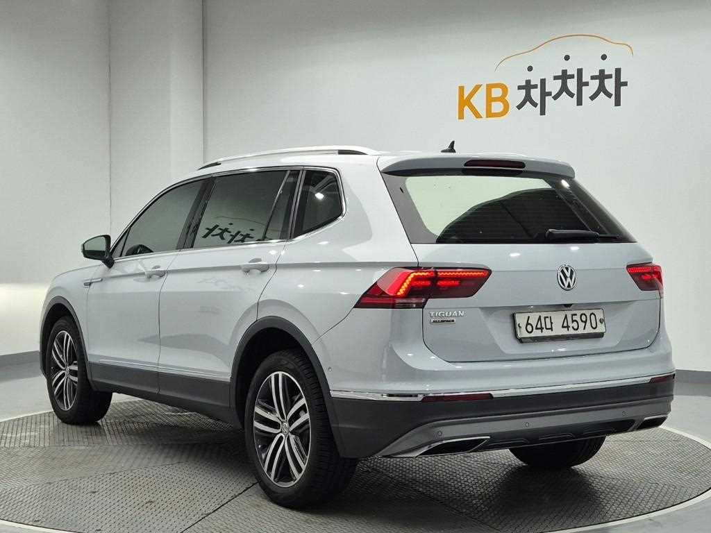 Volkswagen Tiguan - Vista 2