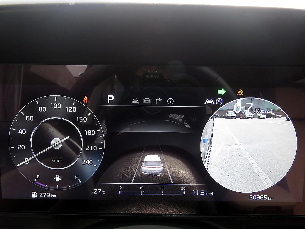 KIA Carnival - Vista 12