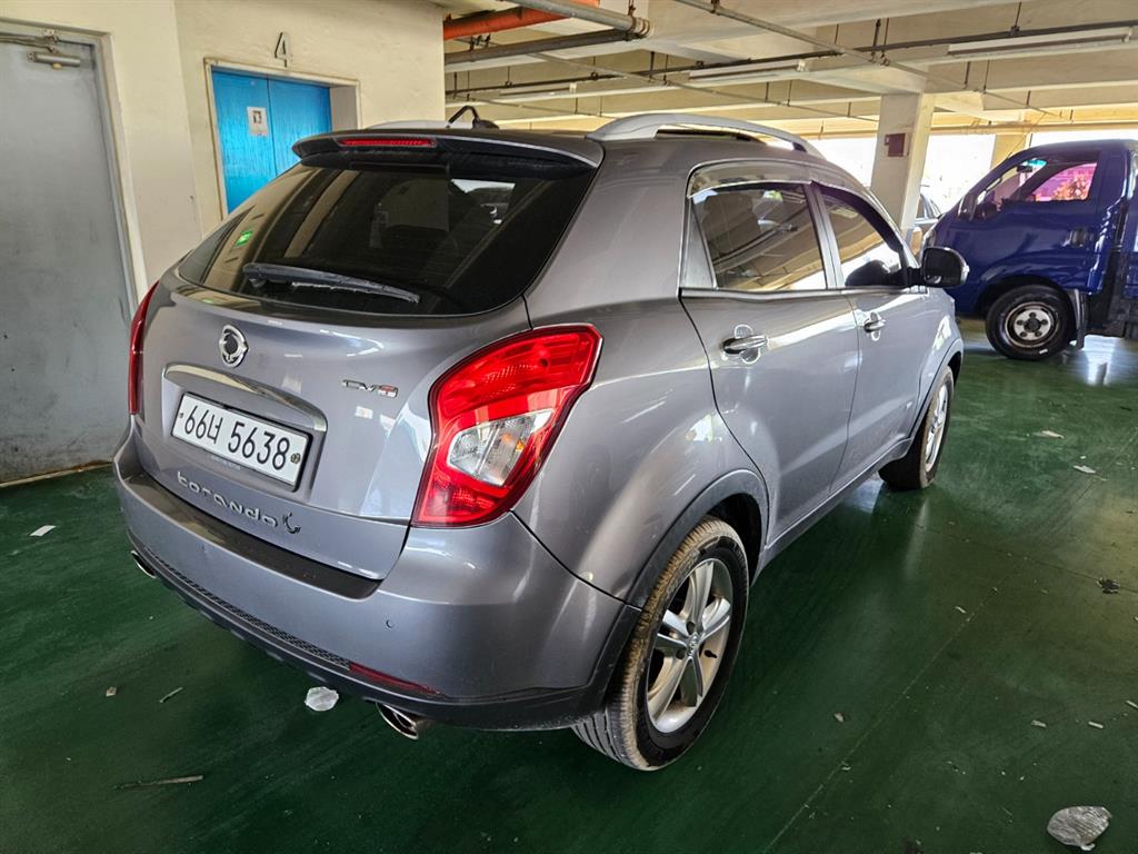 Ssangyong Korando - Vista 3