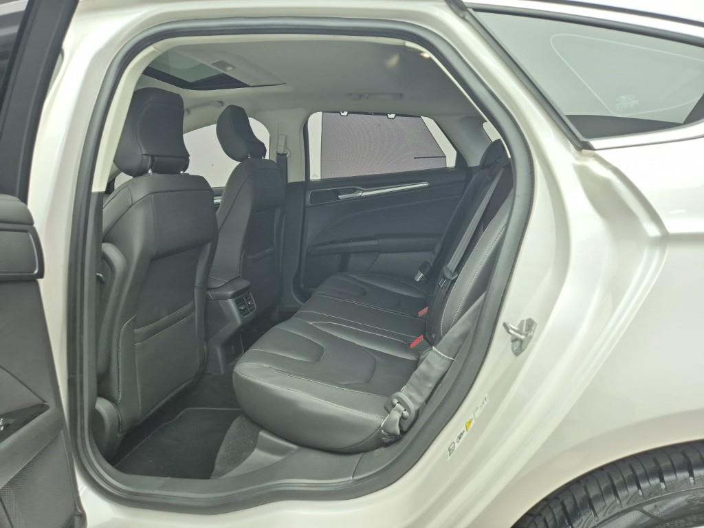 Ford Mondeo - Vista 12