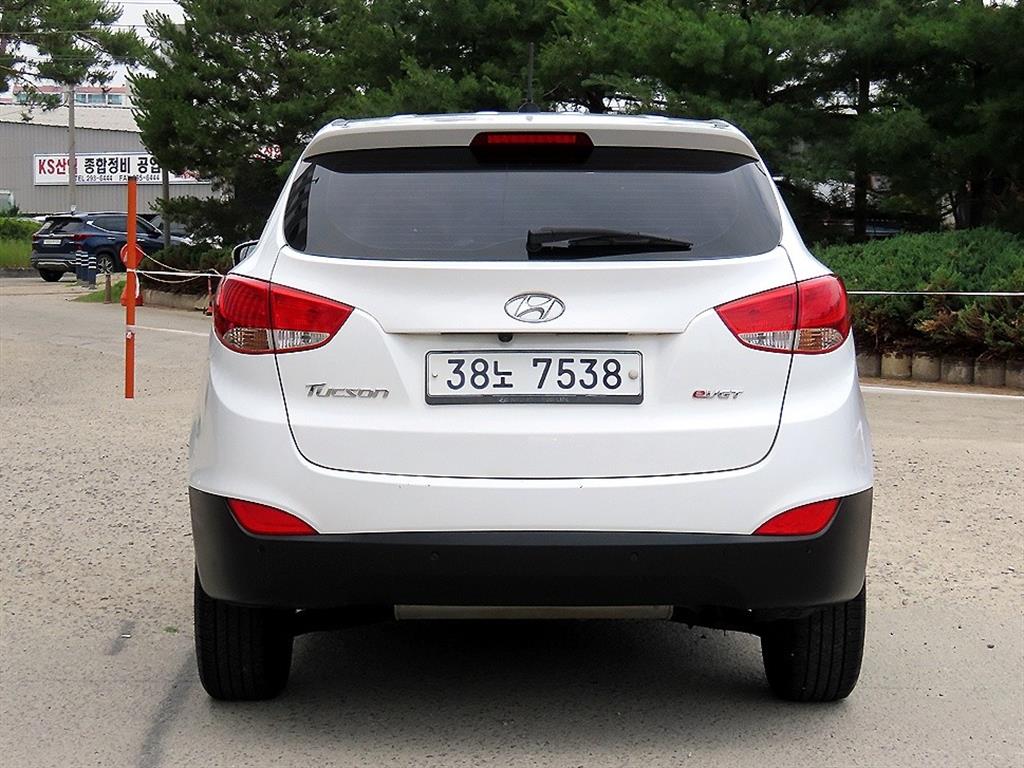 HYUNDAI Tucson - Vista 4
