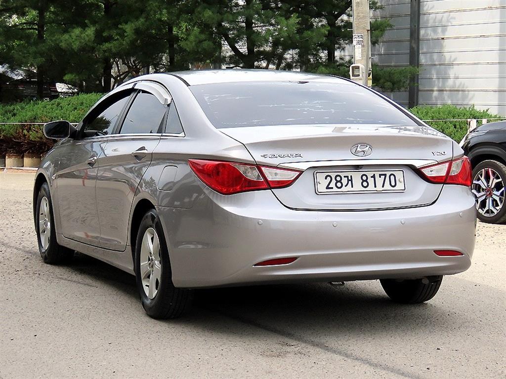 HYUNDAI Sonata - Vista 3