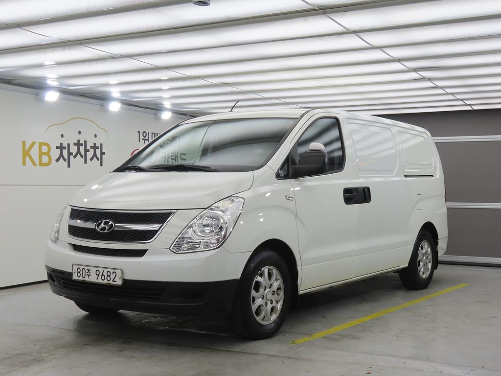 HYUNDAI Starex - Vista 2