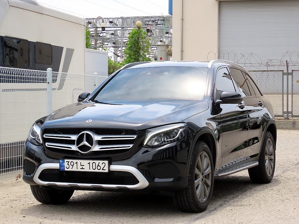 Mercedes Benz GLC Class - Vista 2