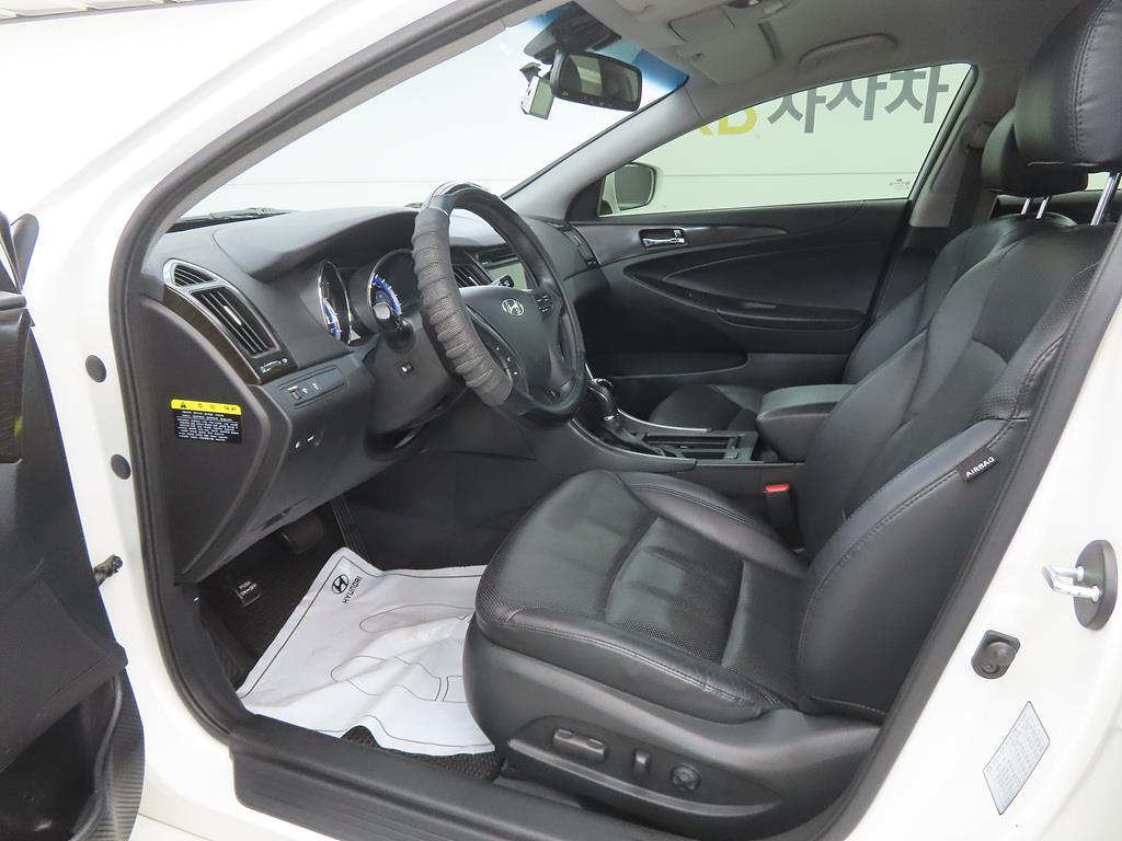 HYUNDAI Sonata - Vista 5