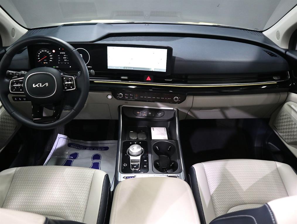 KIA Carnival - Vista 5