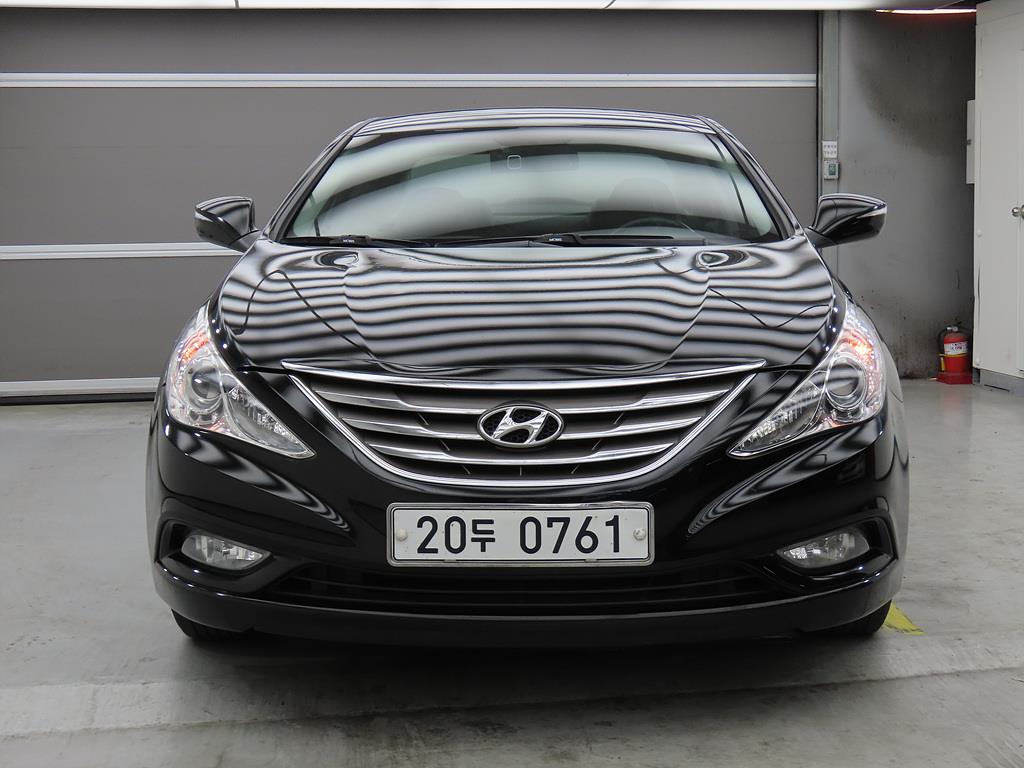 HYUNDAI Sonata - Vista 2