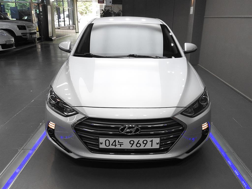 HYUNDAI Avante 2017 Gris - Importación desde Corea - HF Imports Iquique - Foto 1