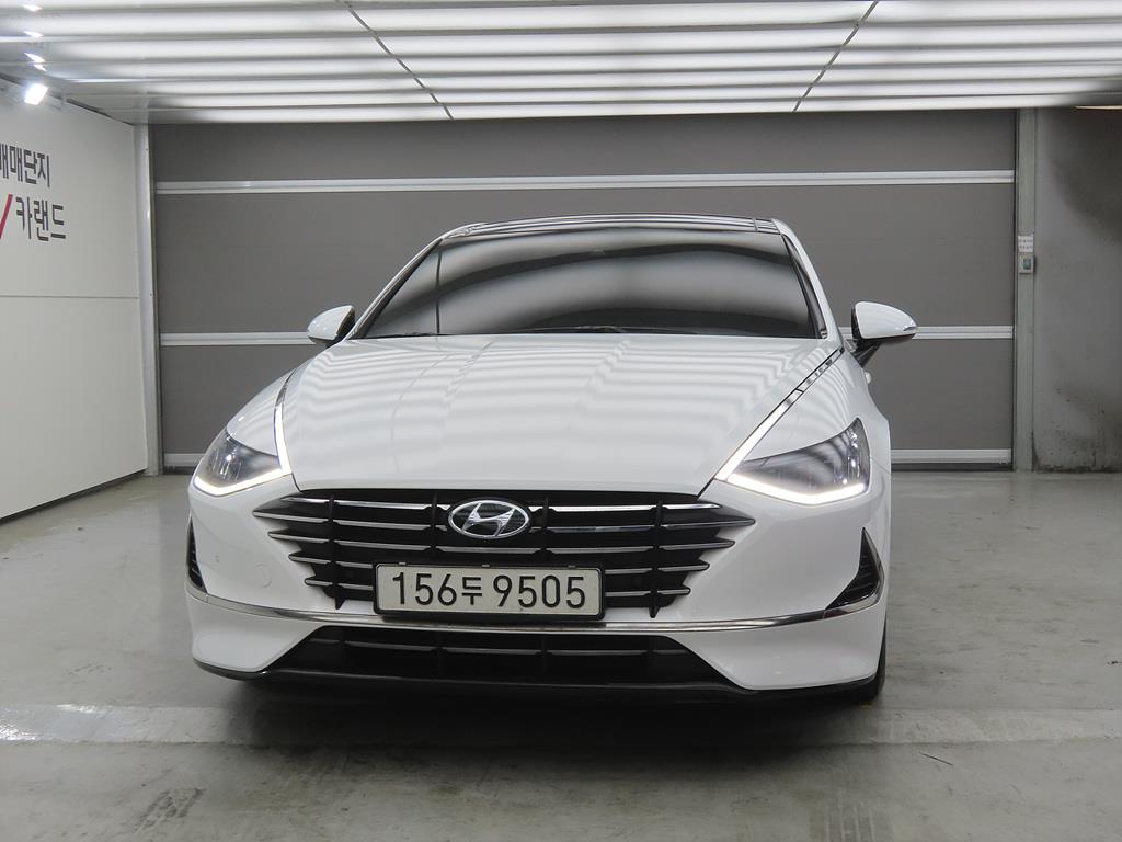 HYUNDAI Sonata - Vista 2