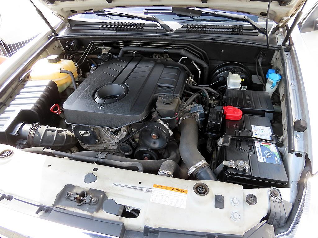 Ssangyong Rexton 2016 Plateado - Importación desde Corea - HF Imports Iquique - Foto 19