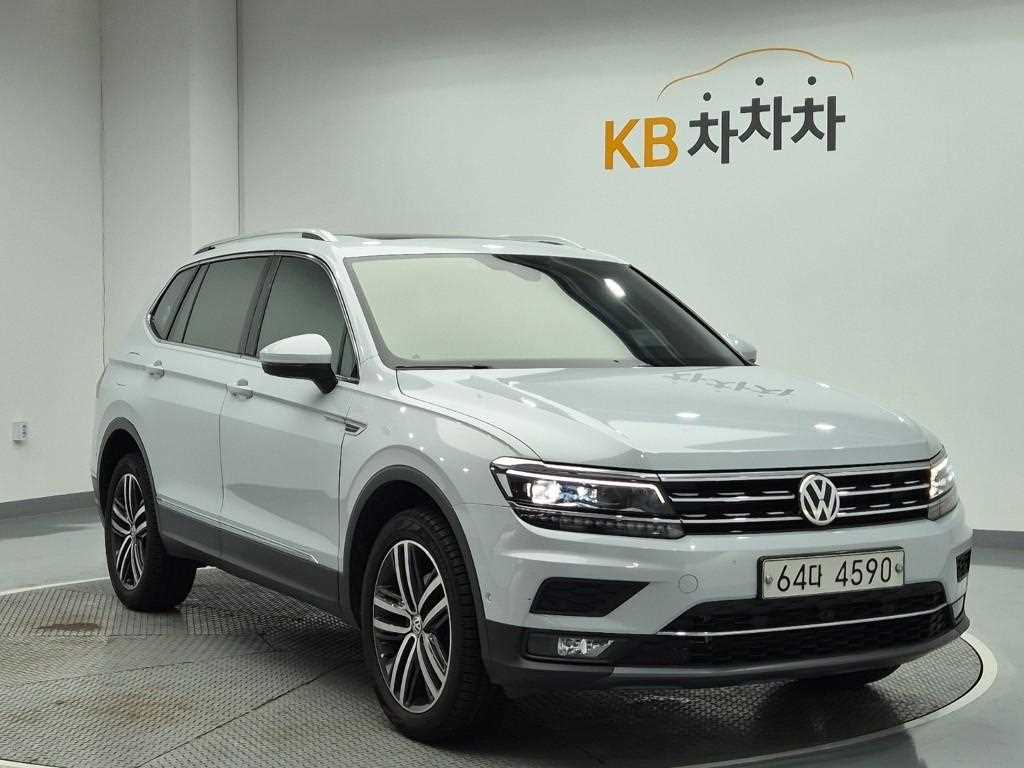 Volkswagen Tiguan - Vista 4