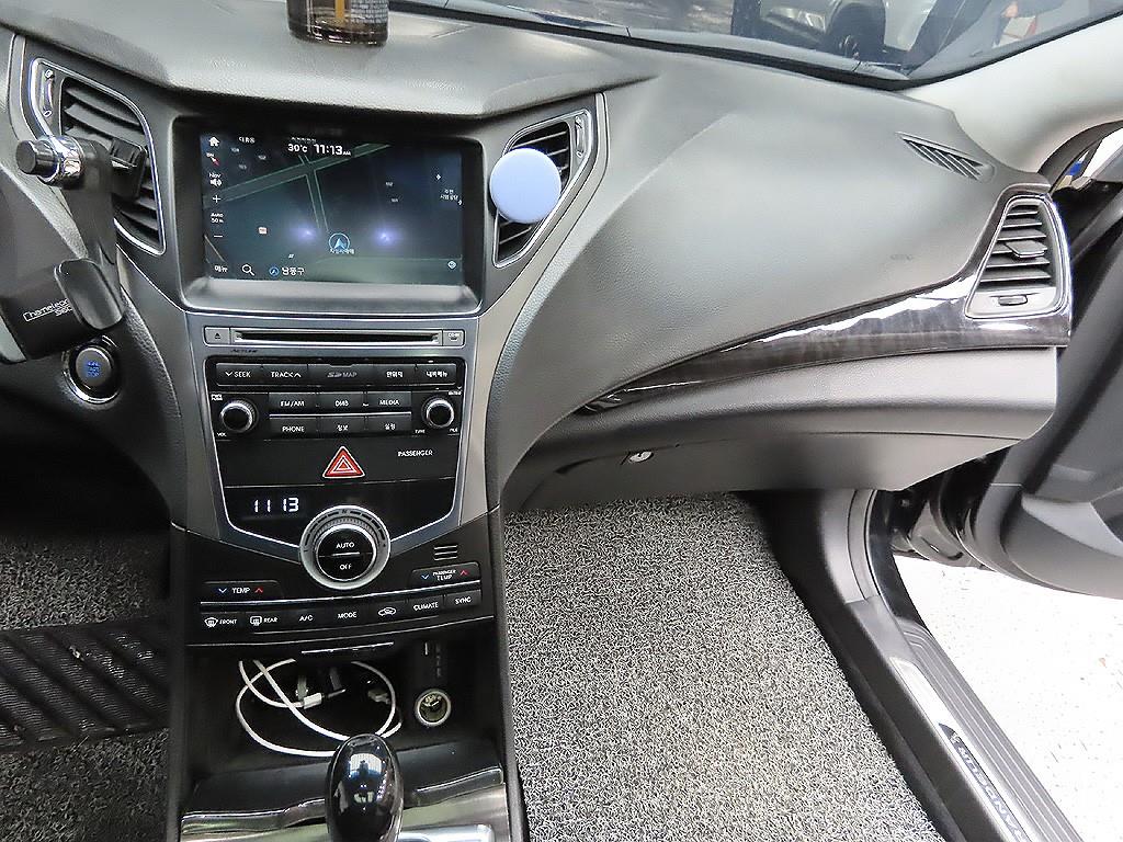 HYUNDAI Grandeur 2015 Negro - Importación desde Corea - HF Imports Iquique - Foto 13
