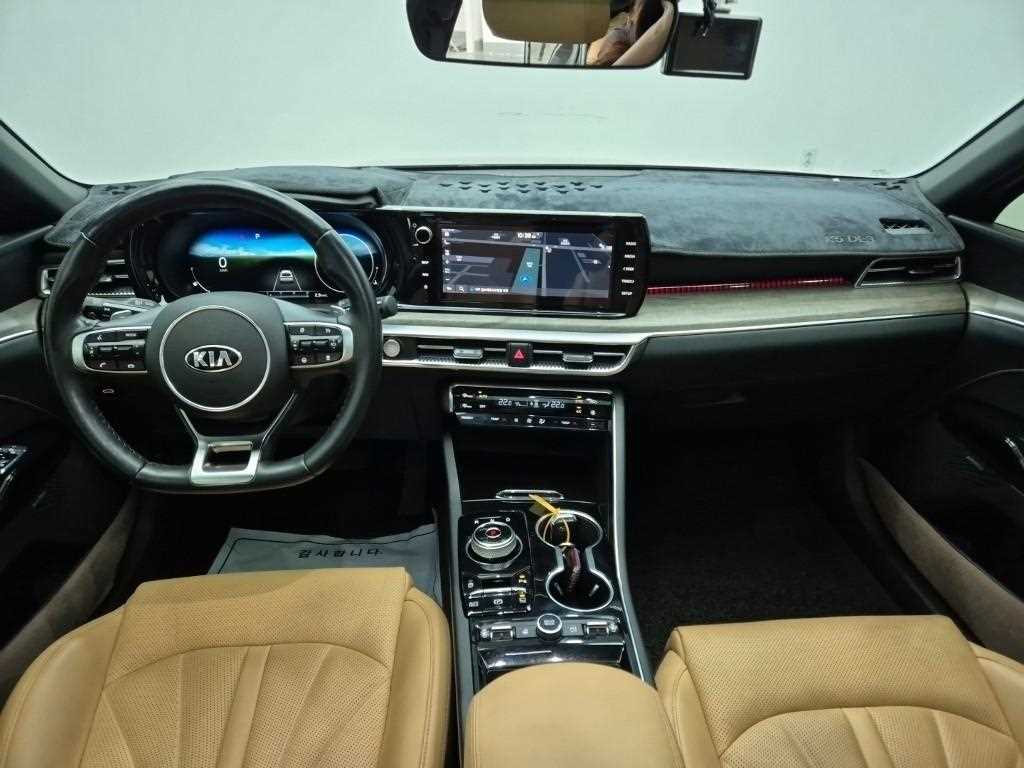 KIA K5 - Vista 7