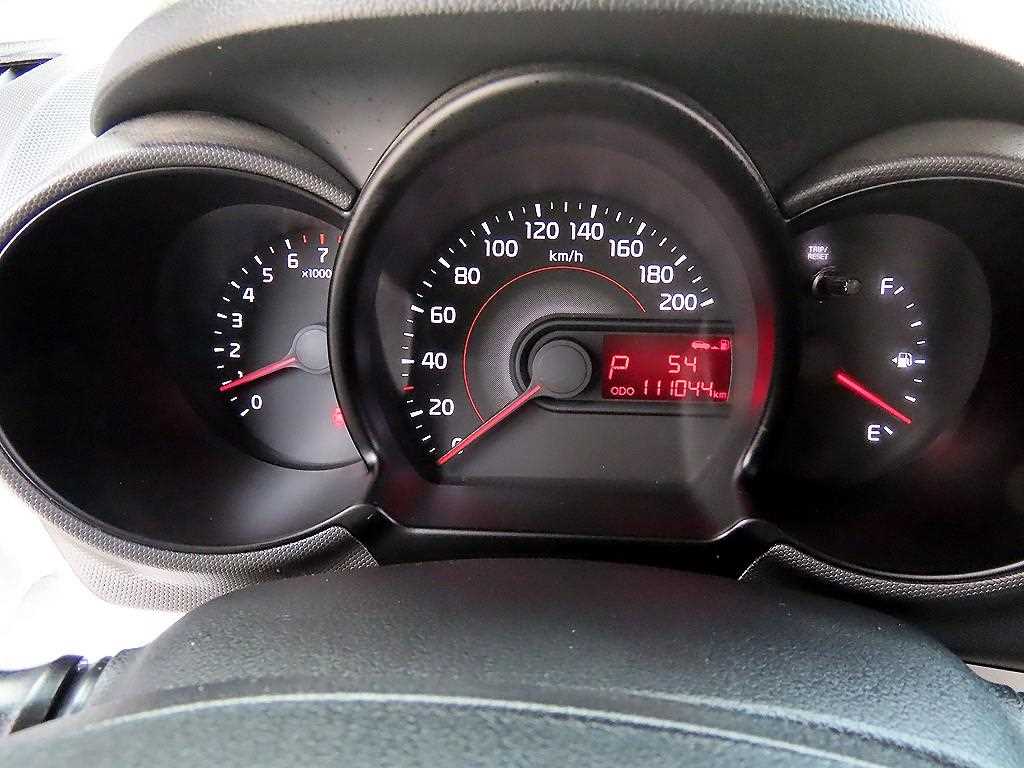 KIA Ray - Vista 9