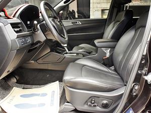 Ssangyong Musso - Vista 10
