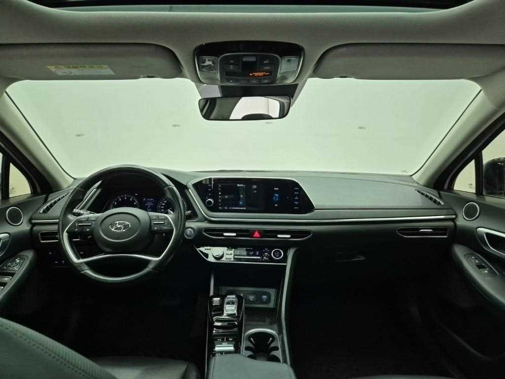 HYUNDAI Sonata - Vista 7