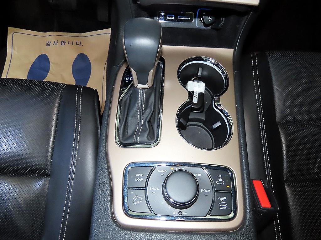 Jeep Cherokee - Vista 12