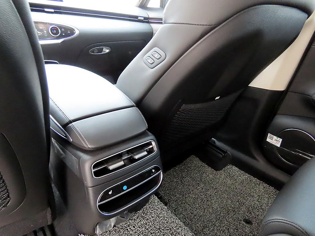 Genesis GV70 2021 Negro - Importación desde Corea - HF Imports Iquique - Foto 15