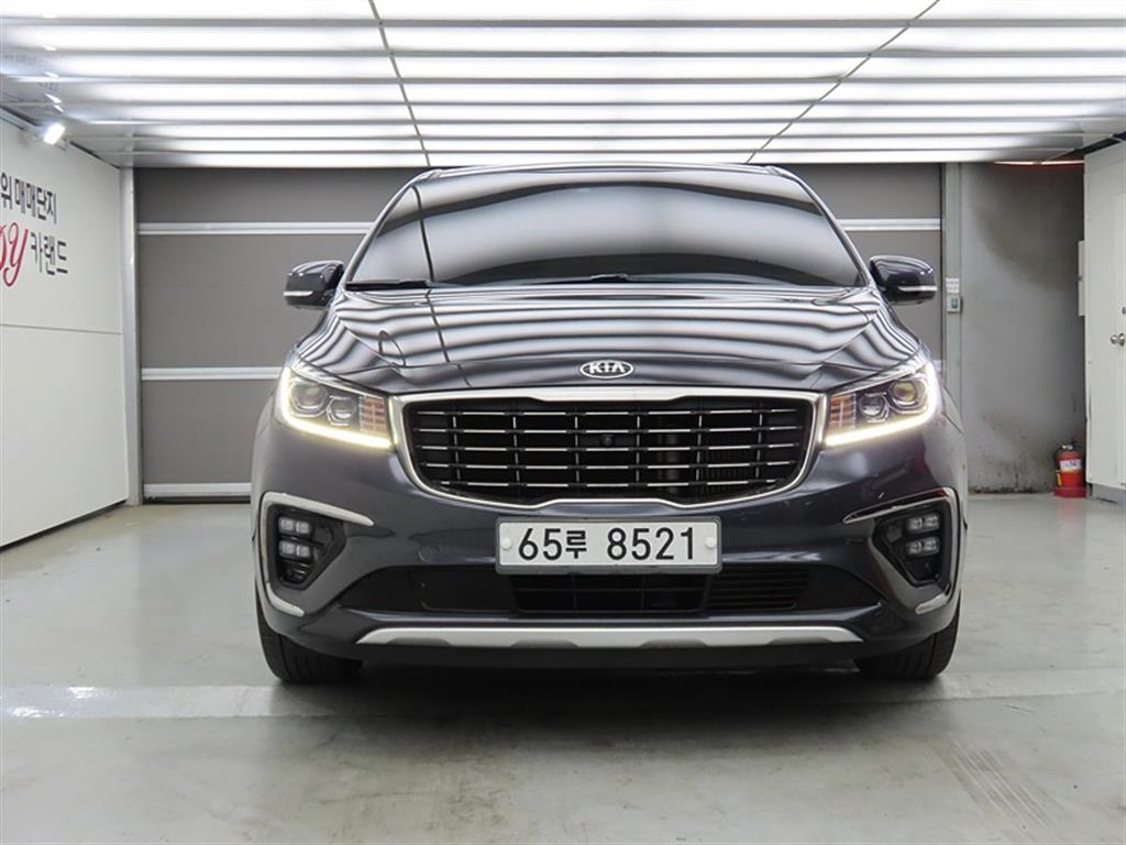 KIA Carnival - Vista 2