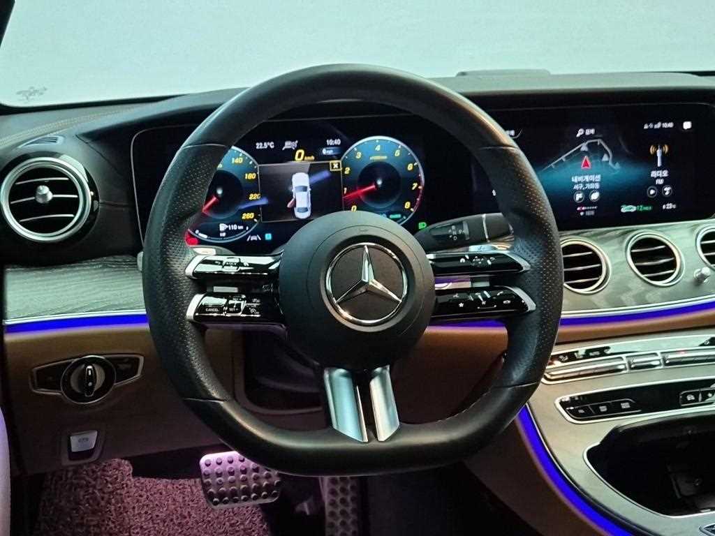 Mercedes Benz E class - Vista 9