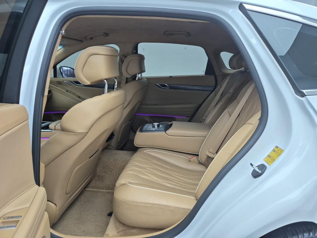 Genesis G80 - Vista 12