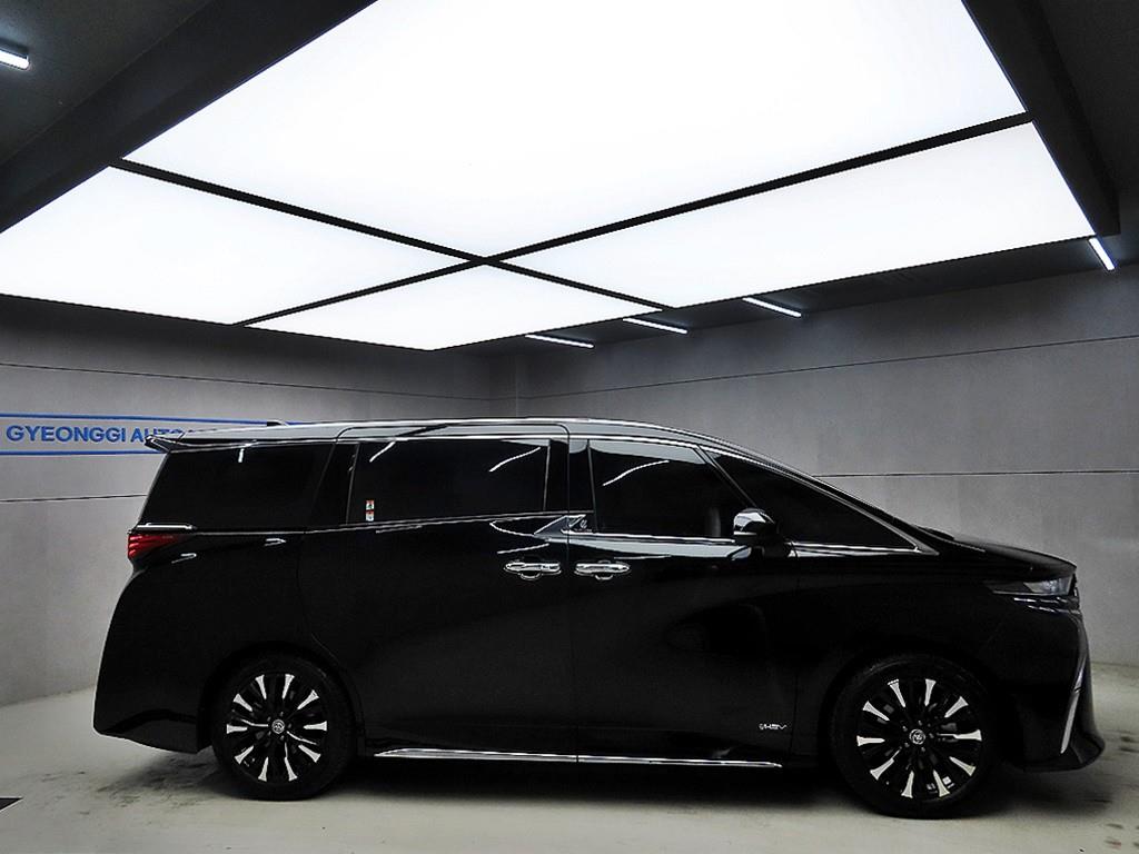 Toyota Alphard - Vista 2