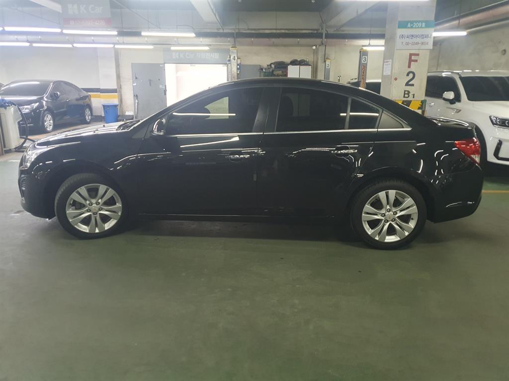 Chevrolet Cruise - Vista 7