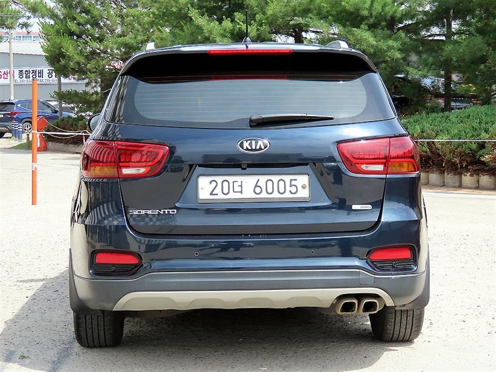 KIA Sorento - Vista 4