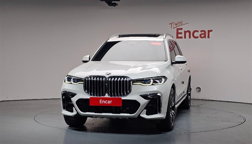 BMW X7 - Vista 3