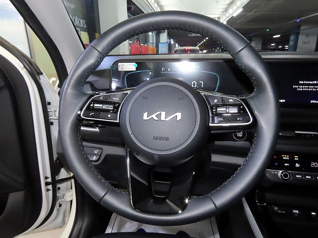 KIA Seltos - Vista 8