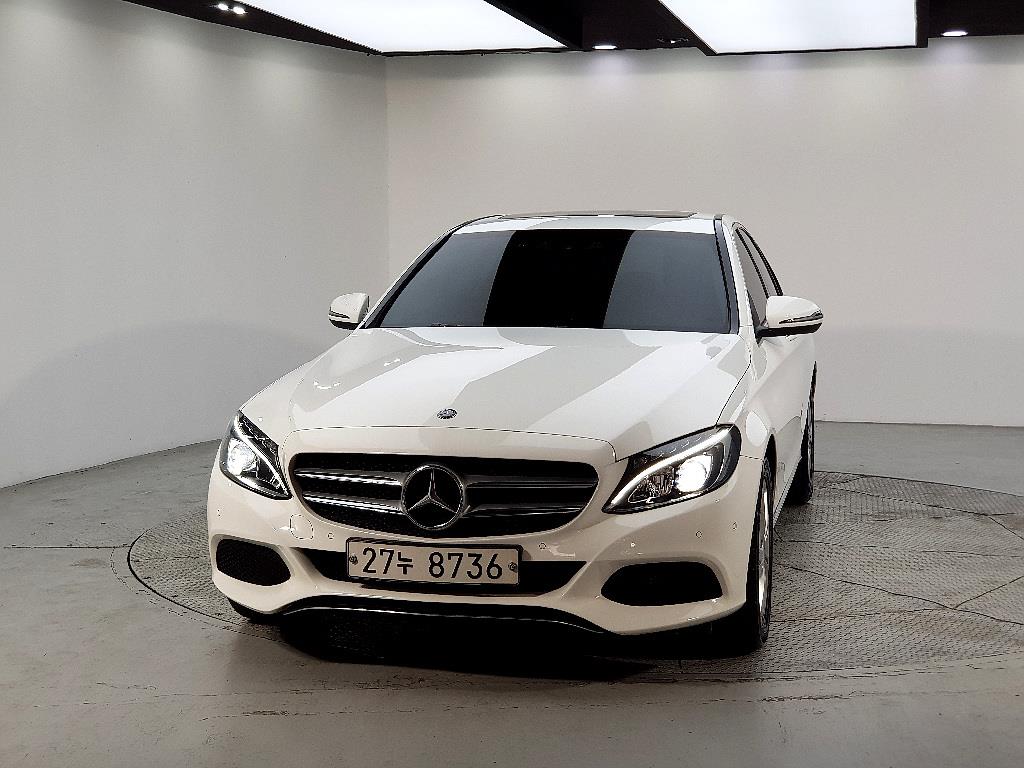 Mercedes Benz C Class - Vista 2