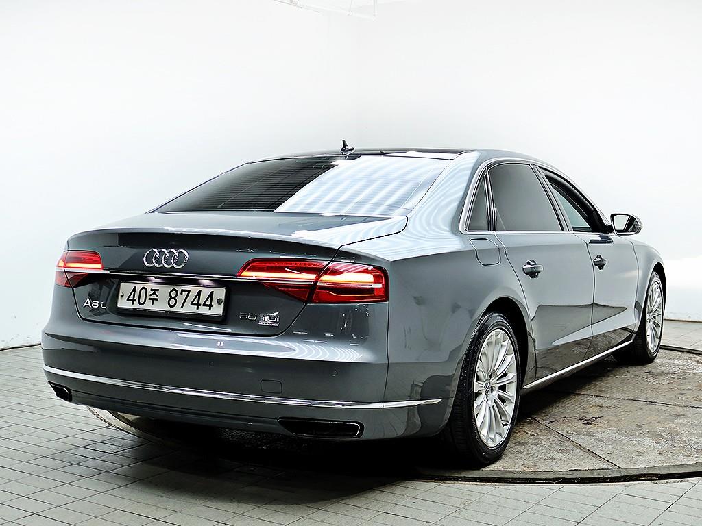 Audi A8 - Vista 7