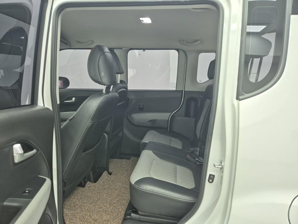 KIA Ray - Vista 12