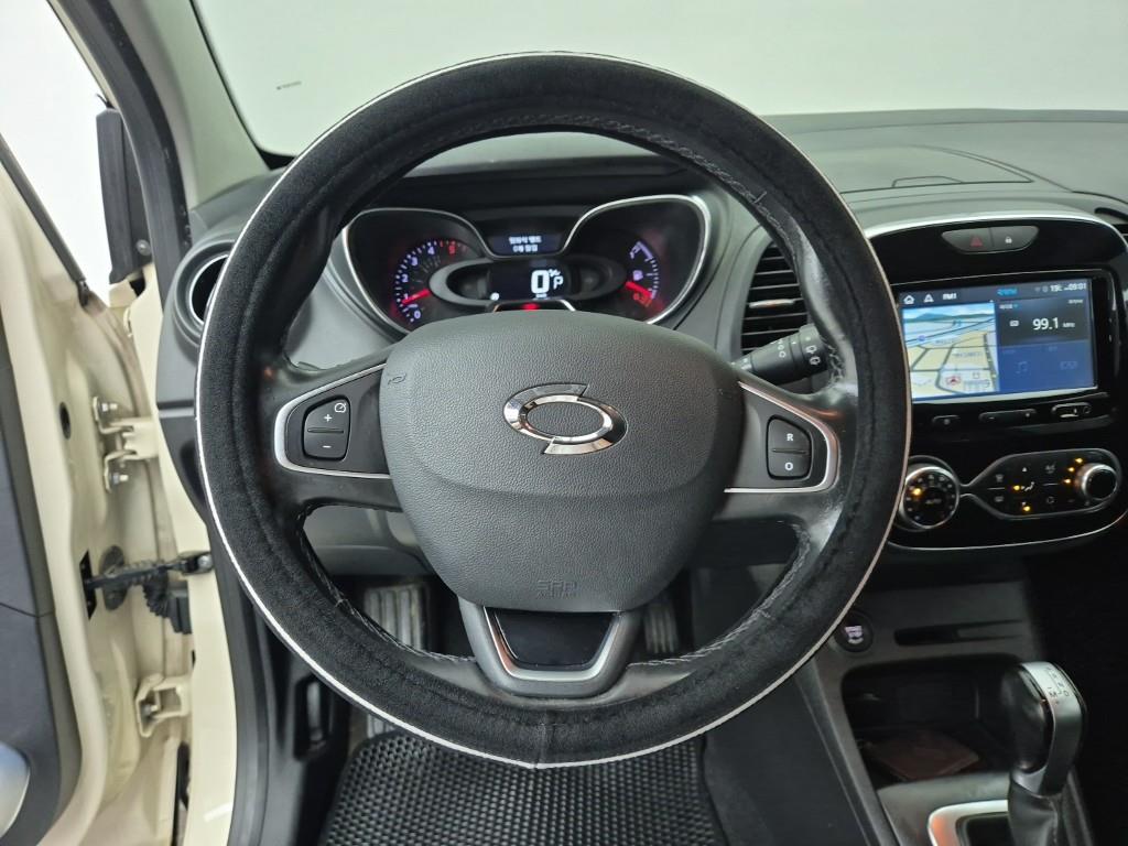 SAMSUNG QM3 - Vista 9